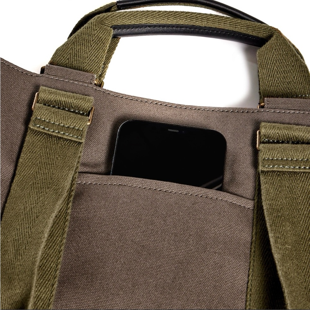 FEED Oversized Work Bag Largest Work Collection bag with 7 compartments. - Picture 3 of 16